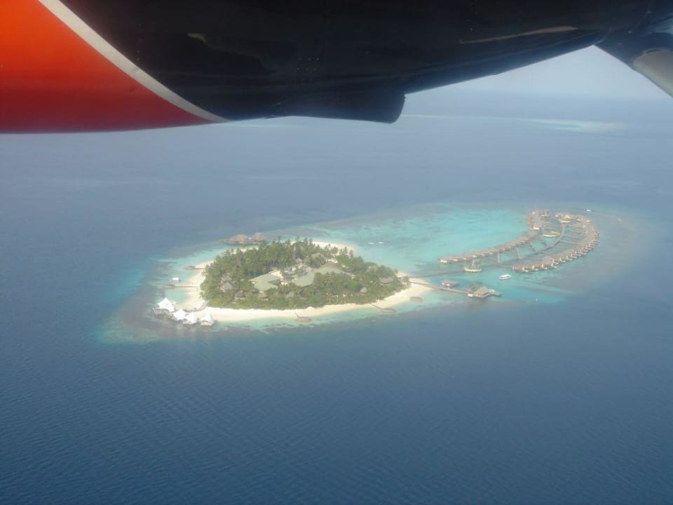 Übersichtsaufnahme der Insel W Maldives