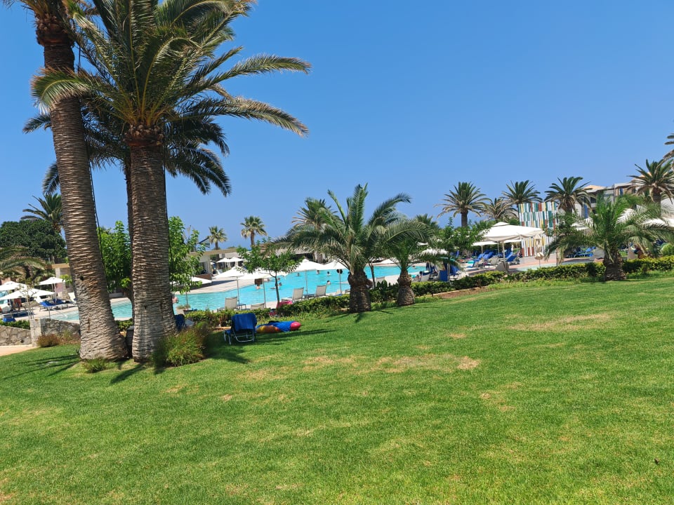 Gartenanlage Anissa Beach & Village