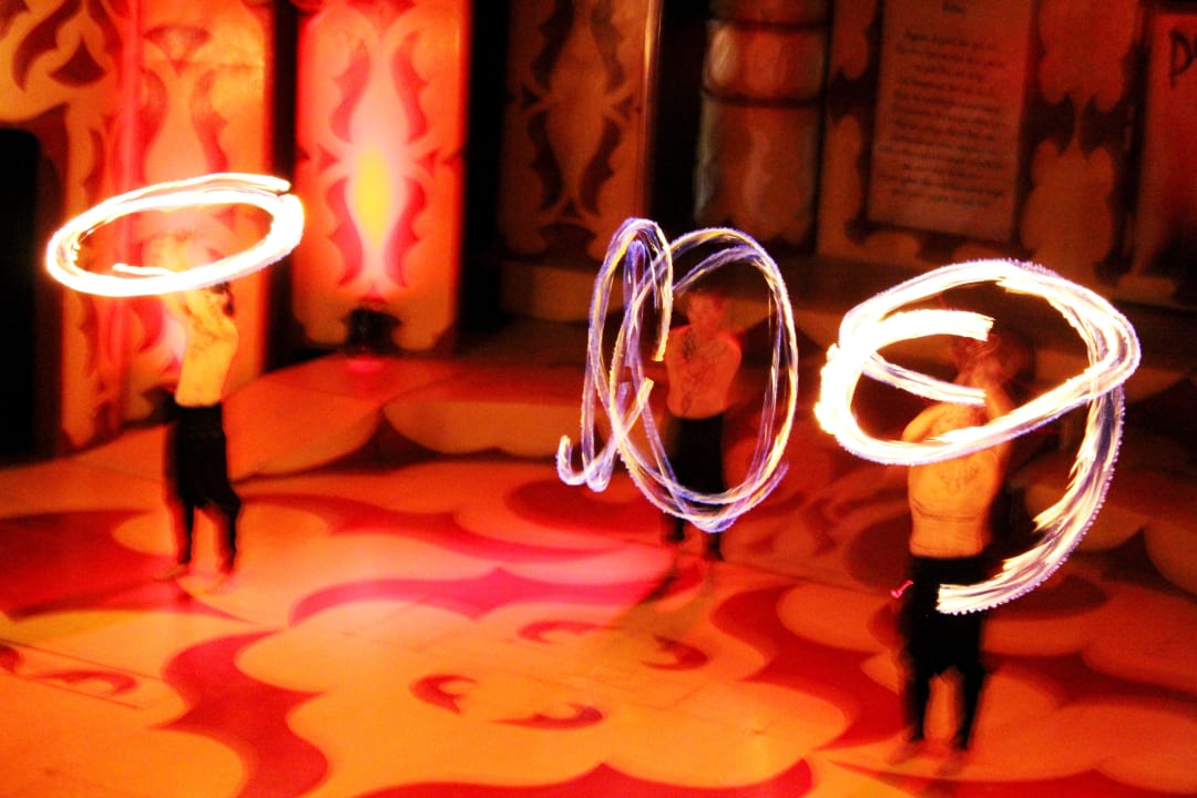 Show ROBINSON ESQUINZO PLAYA