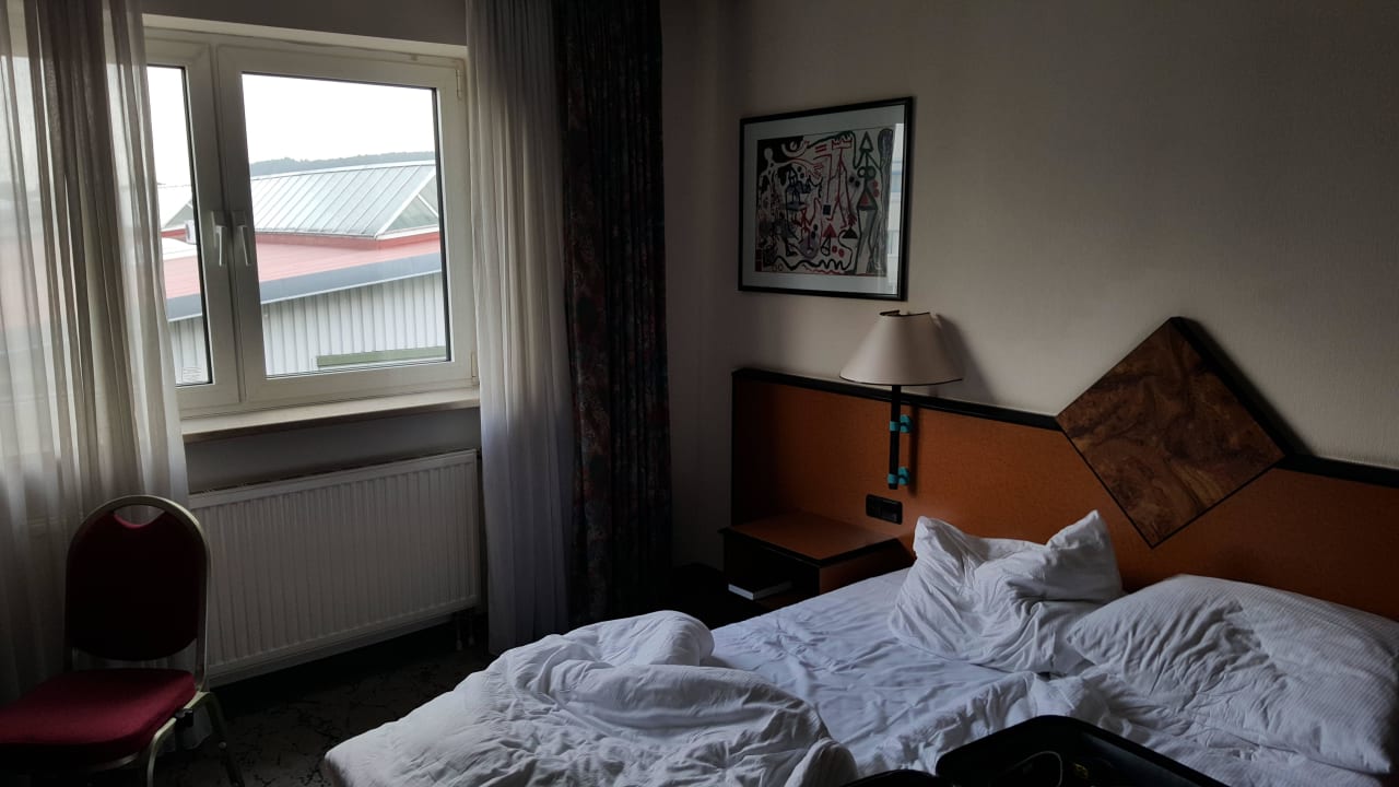 Standard Zimmer H+ Hotel Stuttgart Herrenberg