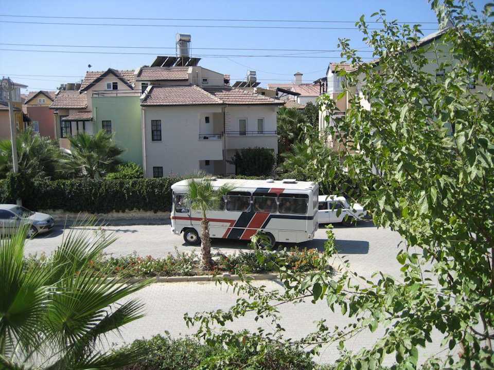 Shuttlebus zum Hotelstrand Semoris Hotel