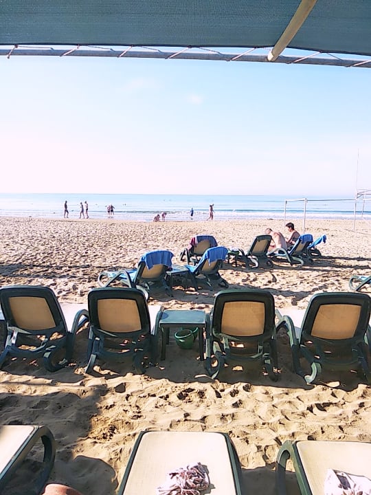 Strand Well Palace Side