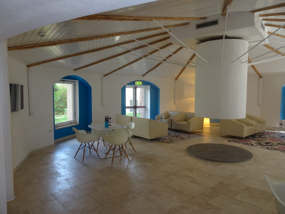 Lobby Tirreno Resort