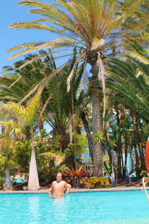 Teil des Pool R2 Pajara Beach