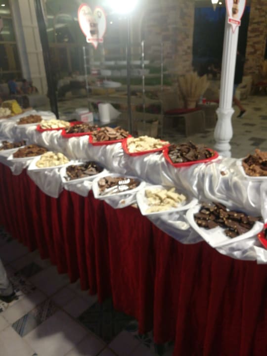 Gastro Quattro Beach Spa & Resort