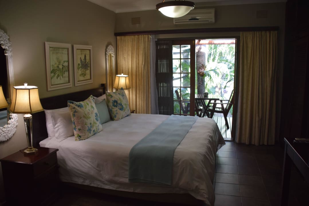 Unser Zimmer mit Terrasse The Sandpiper  Gästehaus