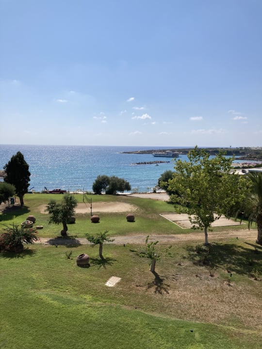 Ausblick Coral Beach Hotel & Resort