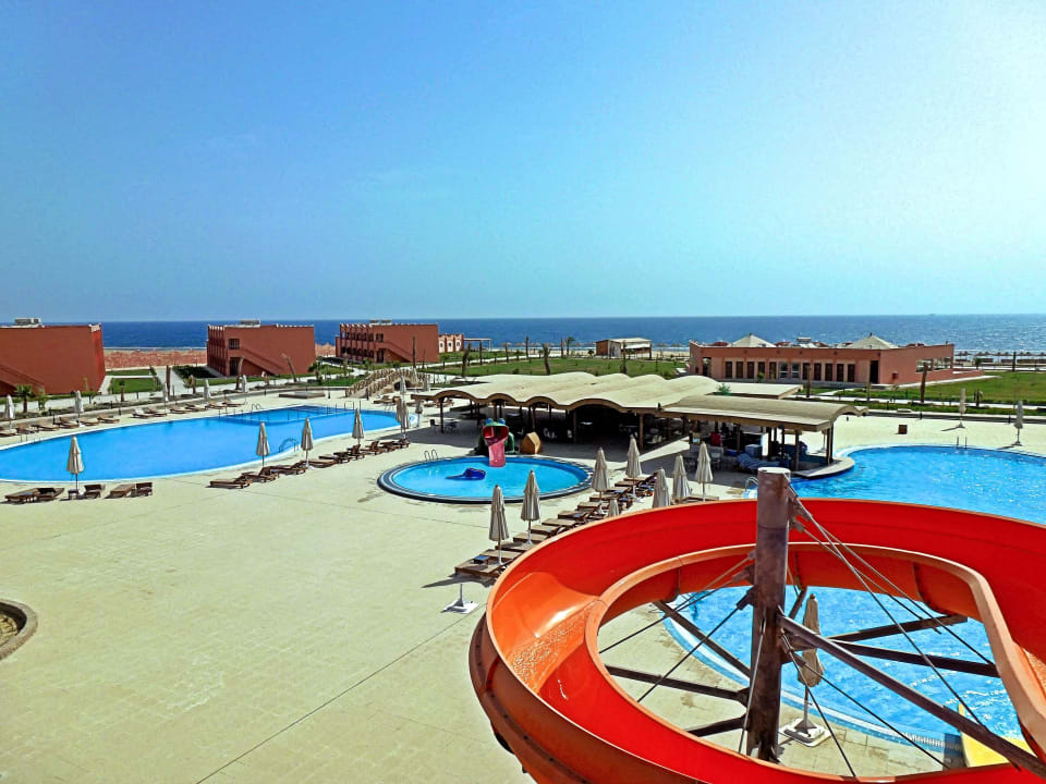 Poolanlage Three Corners Happy Life Beach Resort