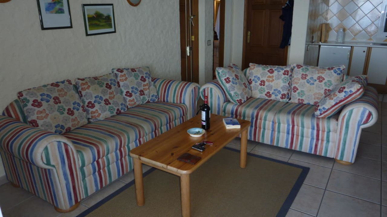 Wohnraum Residencial Rolando