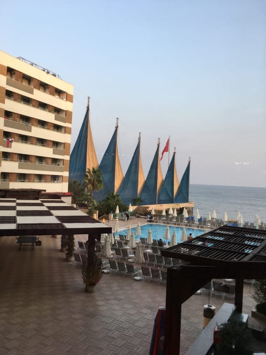 Außenansicht Adin Resort Hotel