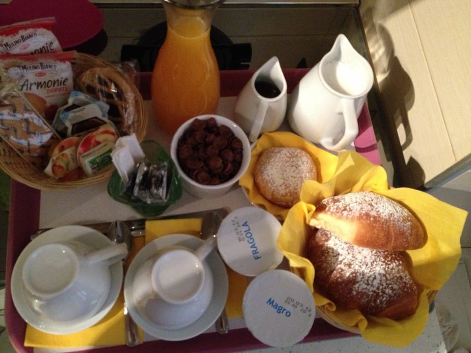 Colazione C'Est La Vie Suites