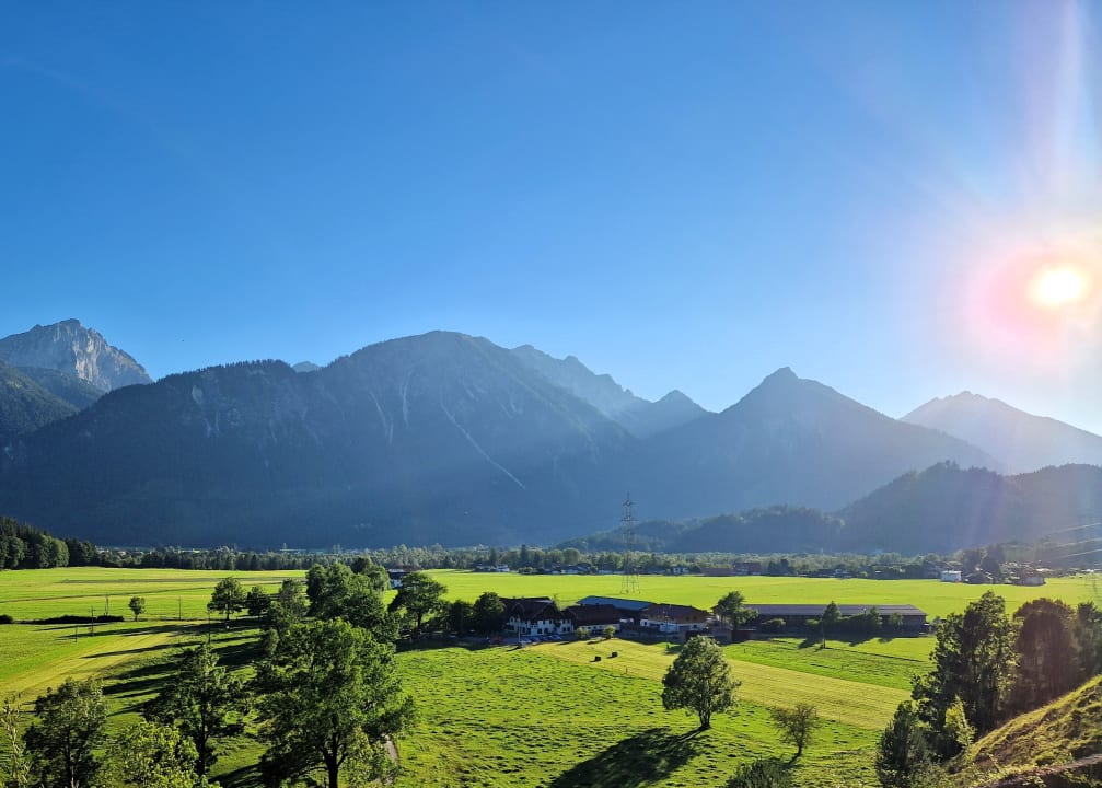 Ausblick Gutshof zum Schluxen