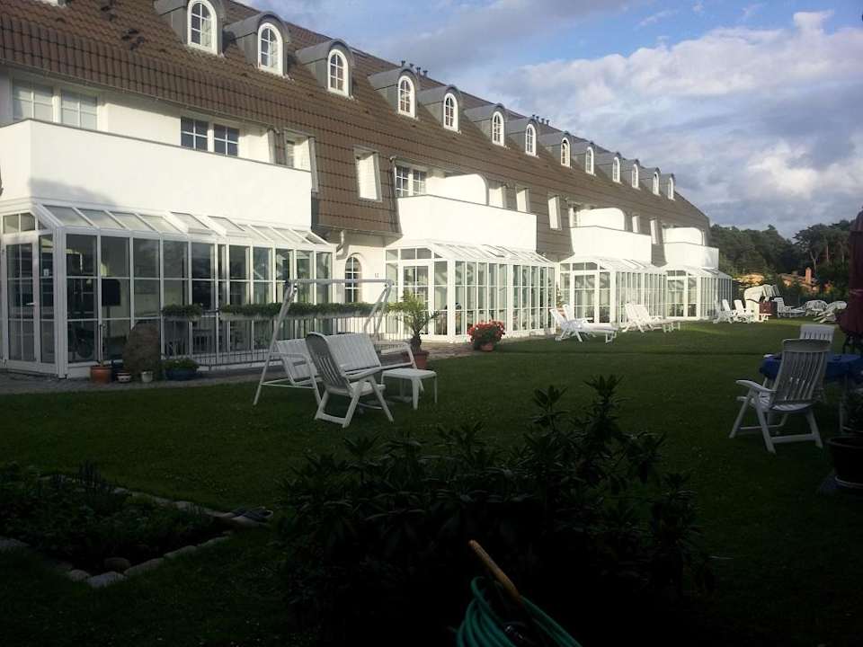 Mit Ausgänge Rückseite Hotel Ostseeresidenz Gendarm