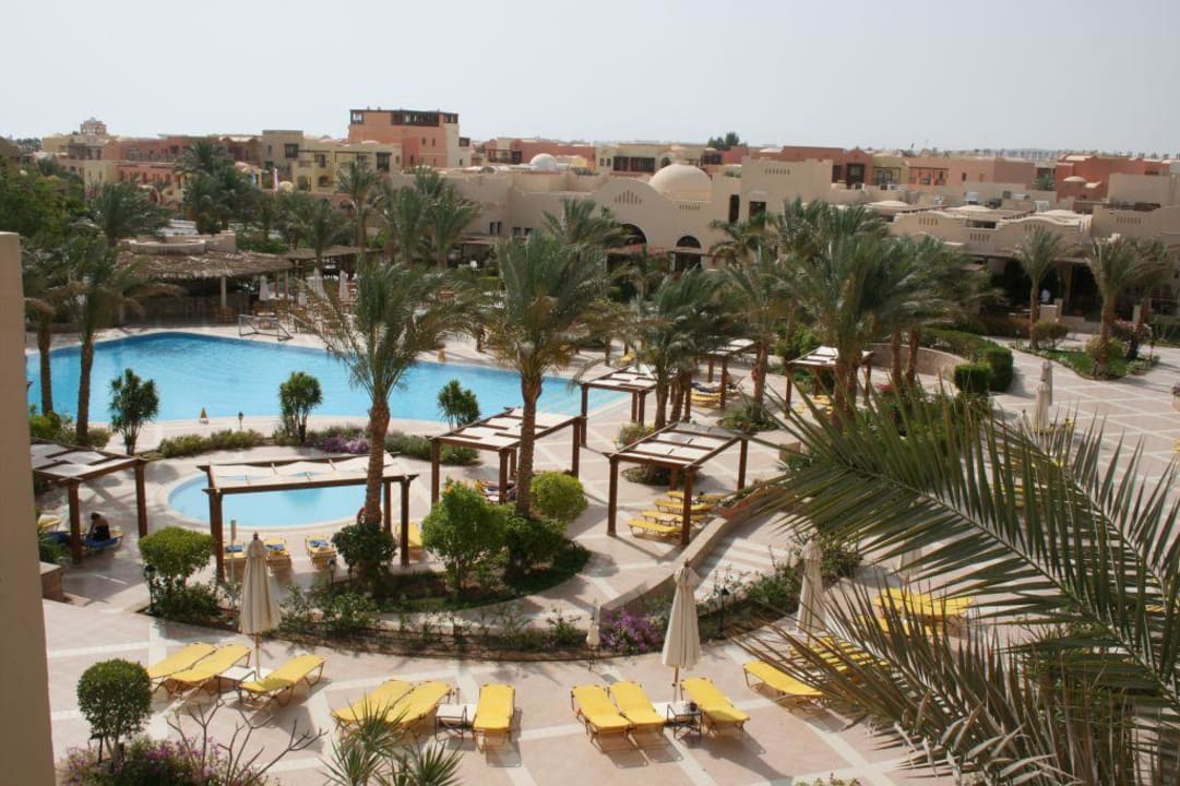Pool am Tag Hotel JAZ Makadi Star & Spa