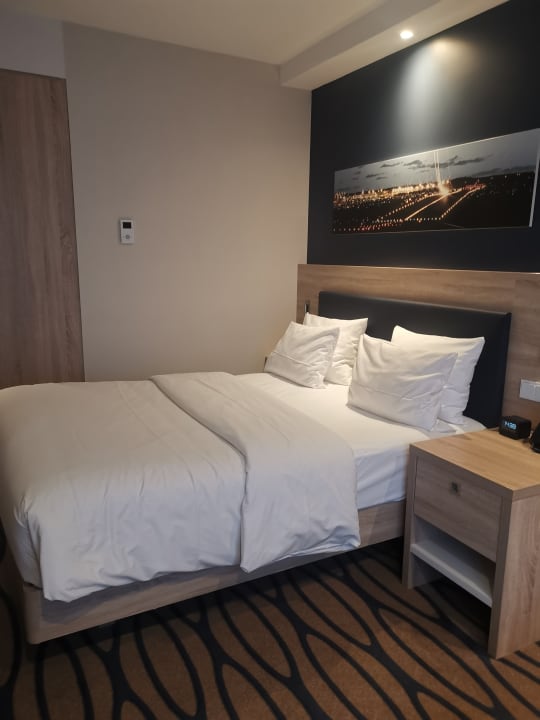 Zimmer Hampton By Hilton Frankfurt Airport