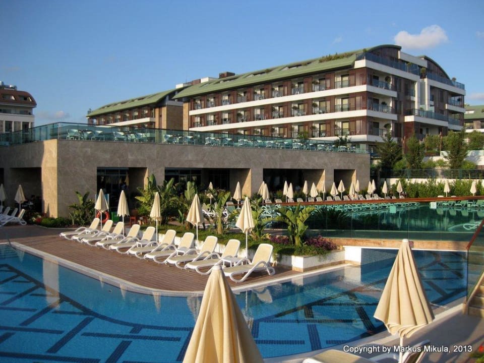 Pool mit Blick auf das Nachbarhotel Sentido Trendy Verbena Beach