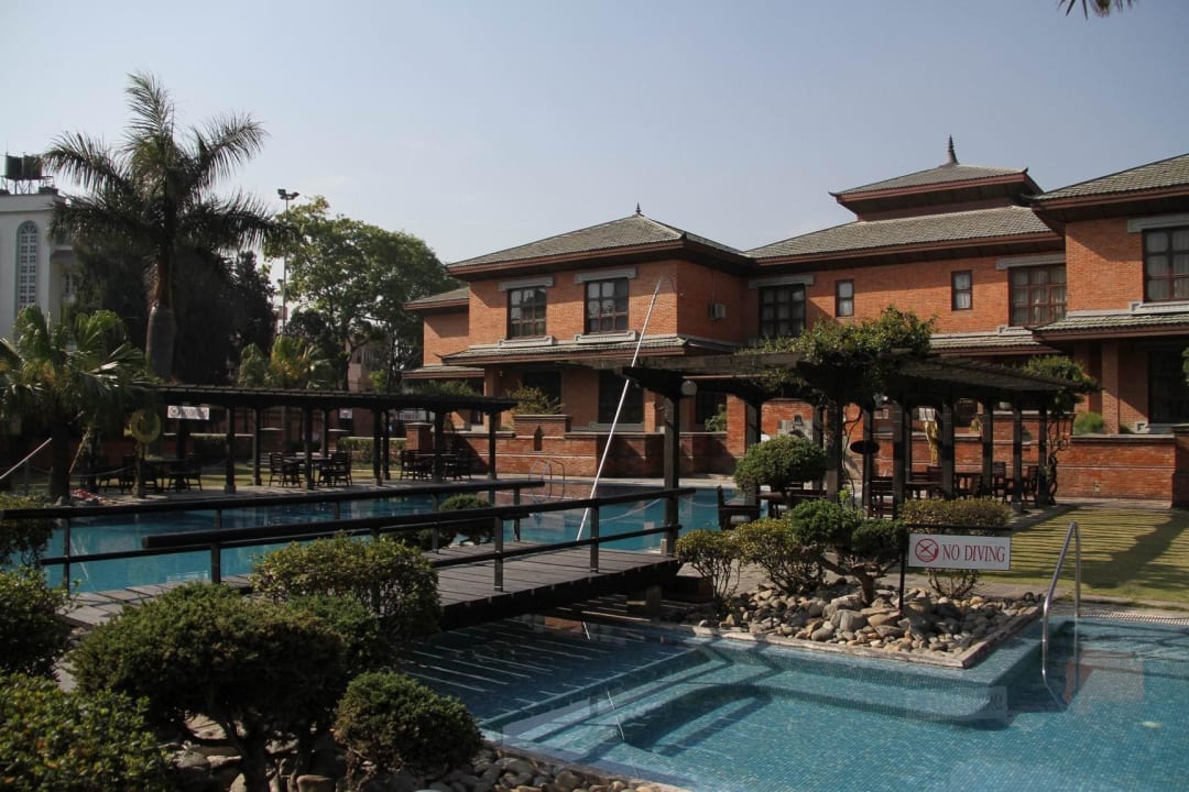 Swimming pool Hotel Soaltee Crowne Plaza Kathmandu