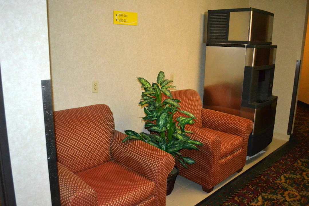 Sitzecke Super 8 by Wyndham Grove City