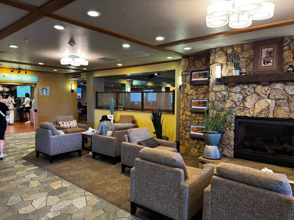 Lobby Yavapai Lodge East