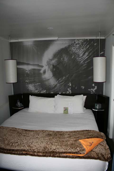 Bett Hotel Helix