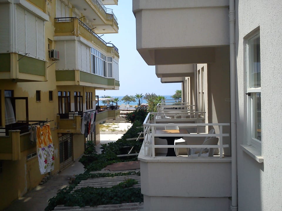 Ausblick vom Balkon Bella Bravo Suite Hotel