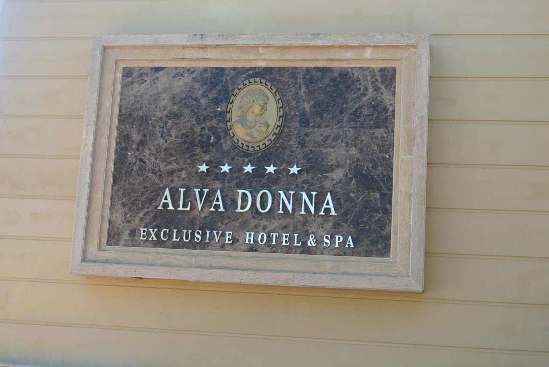 Hotelschild Dobedan Exclusive Hotel And Spa