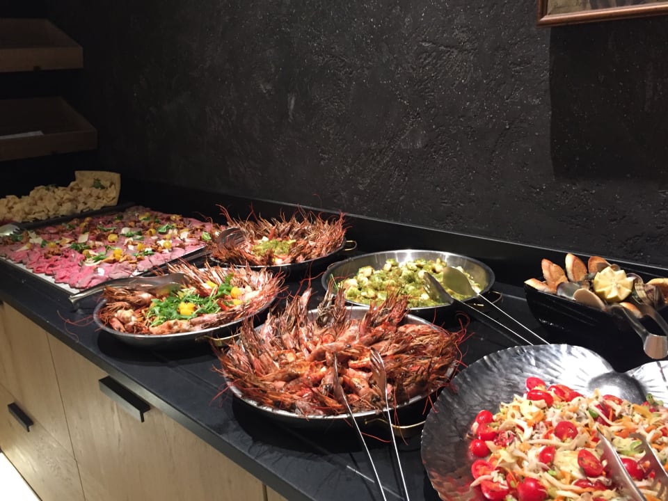 Vorspeisenbuffet STROBLHOF Active Family SPA Resort