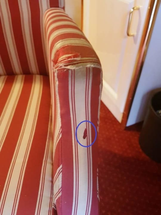 Was  ist das in dem Kreis?? HYPERION Hotel Garmisch-Partenkirchen