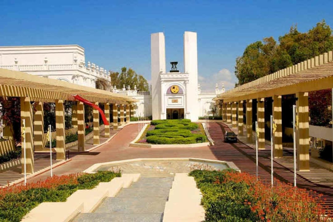 Zufahrt Monachus Family Resort Sorgun