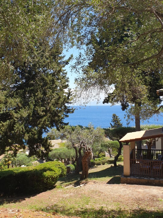 Gartenanlage Aeolos Beach Resort