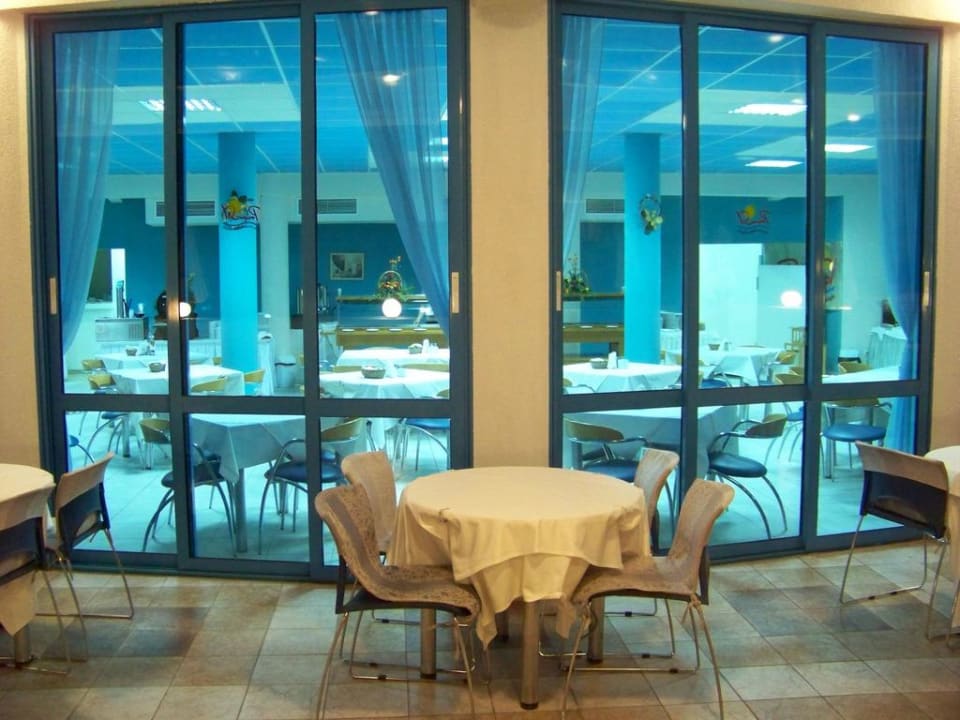 Blick in das Restaurant Sineva Park