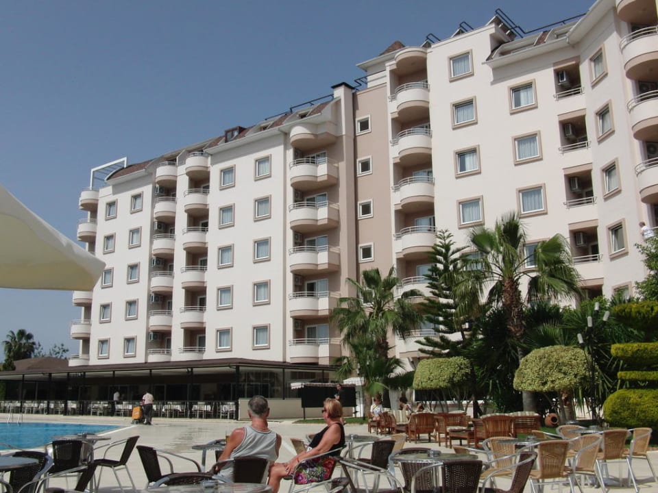 Hotelansicht von der Bluebar Hotel Royal Garden Beach