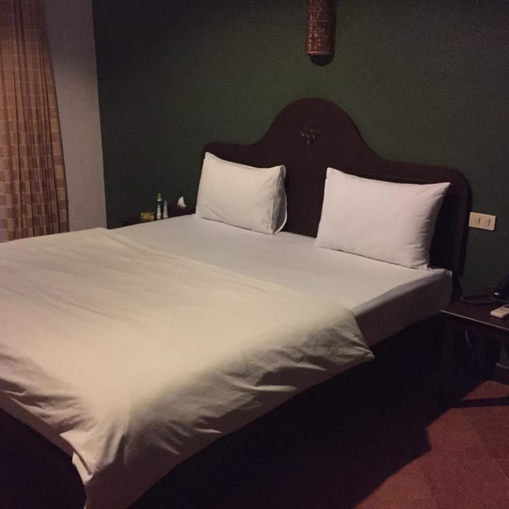 Bett Fanari Khaolak Resort