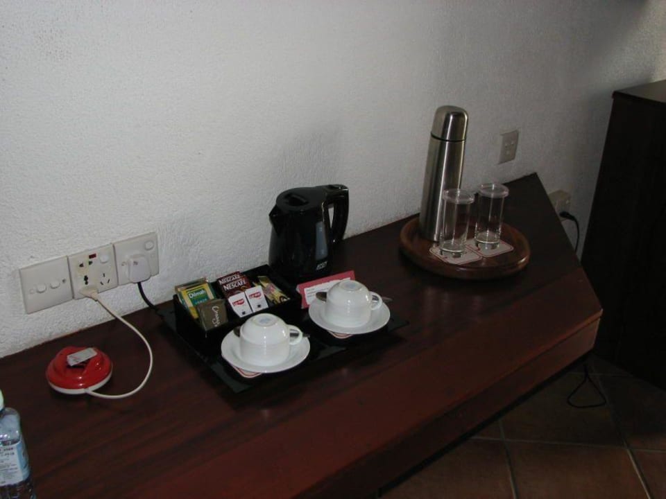 Tee oder Kaffee, kostenloses Wasser Hotel Cinnamon Citadel Kandy