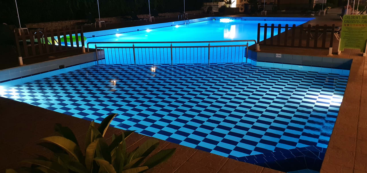 Pool Hotel Kathrin Beach