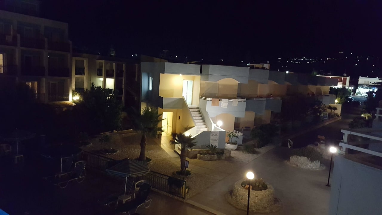 Nachts von einen der 3 Balkonen geschossen Hotel Kathrin Beach