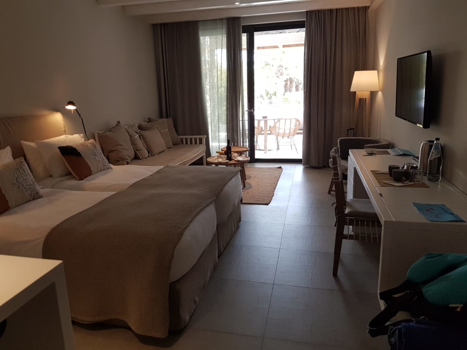 Zimmer Caravia Beach Hotel