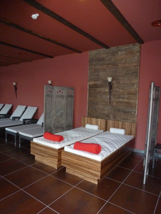 Gewärmte Wasserbetten im Ruheraum. Panoramahotel Oberjoch