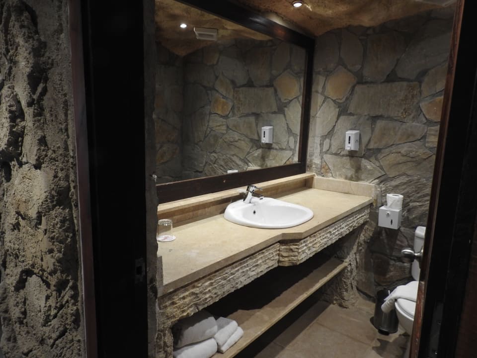 Bad Hotel Caves Beach Resort (Adults Only)