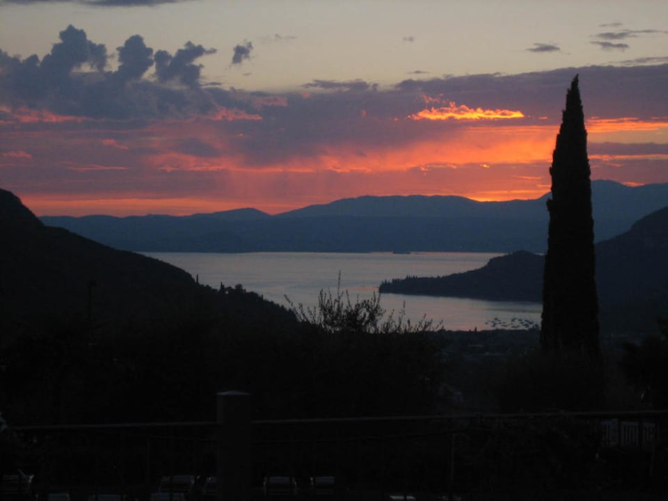 Aussenterrasse Boffenigo - The Golden Hour