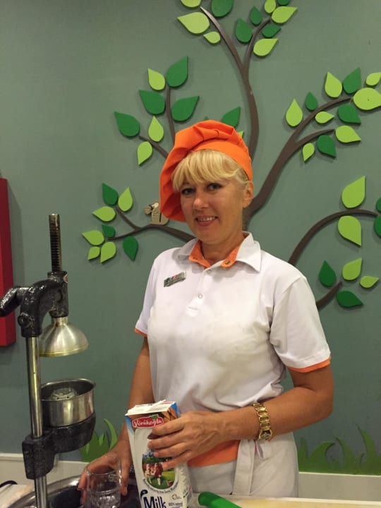 Frau Olena Limak Lara Deluxe Hotel & Resort