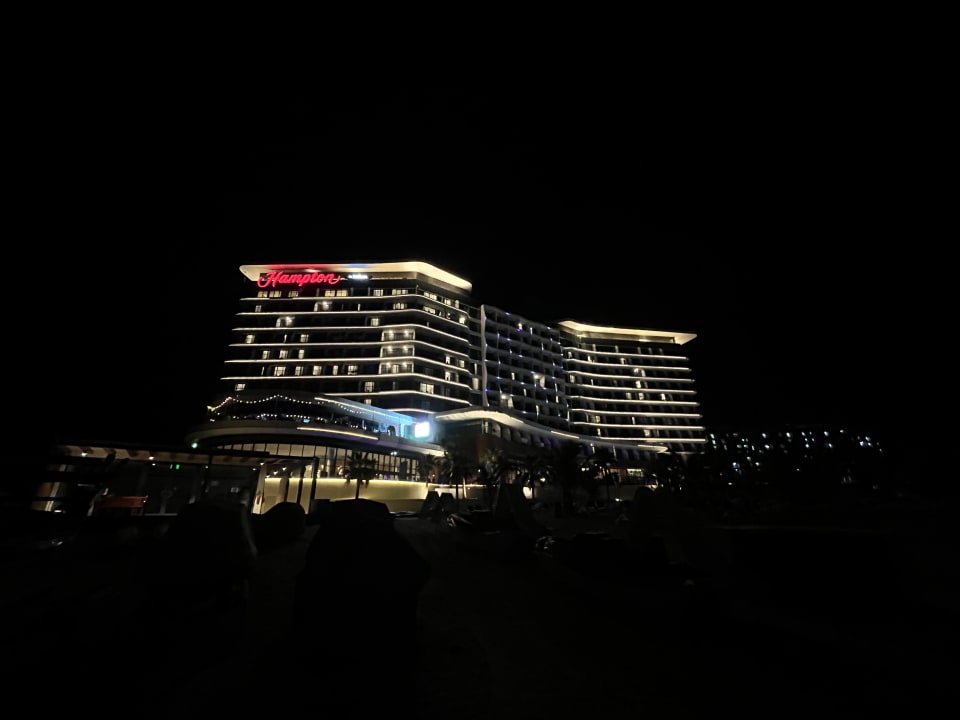 Außenansicht Hampton by Hilton Marjan Island