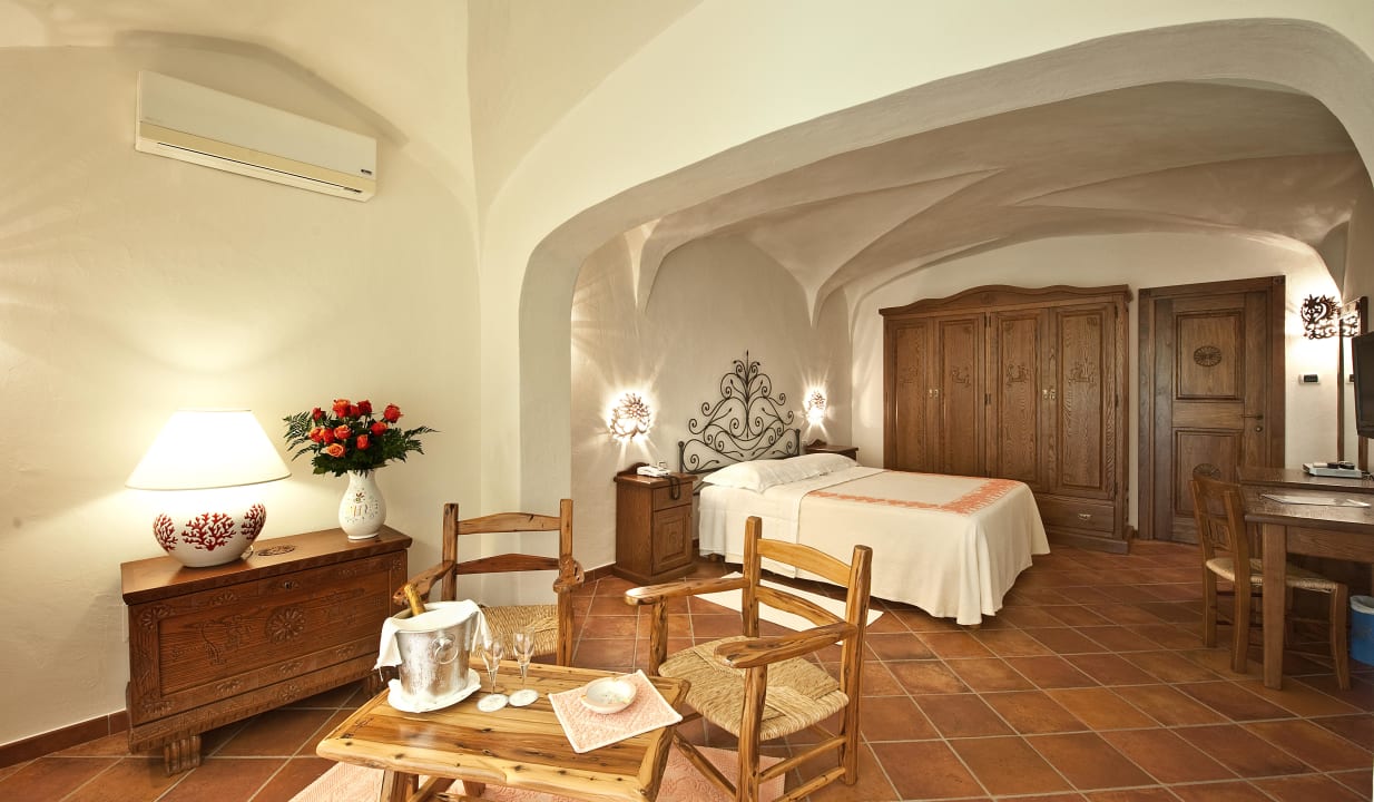 Junior suite deluxe Villa del Parco Hotel La Rocca Resort & Spa