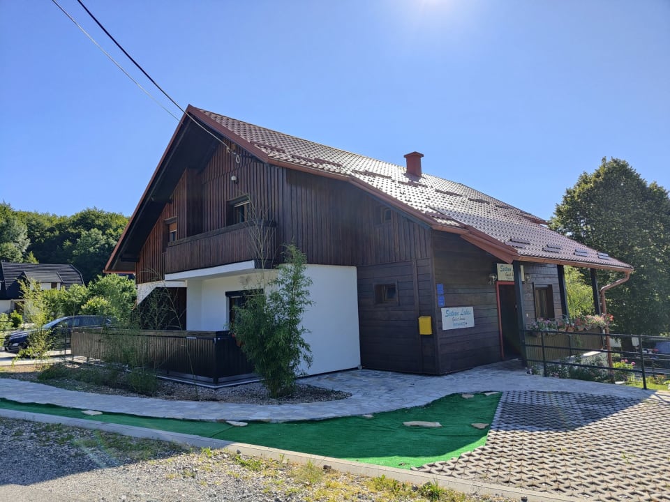 Außenansicht Sixteen Lakes Guest House