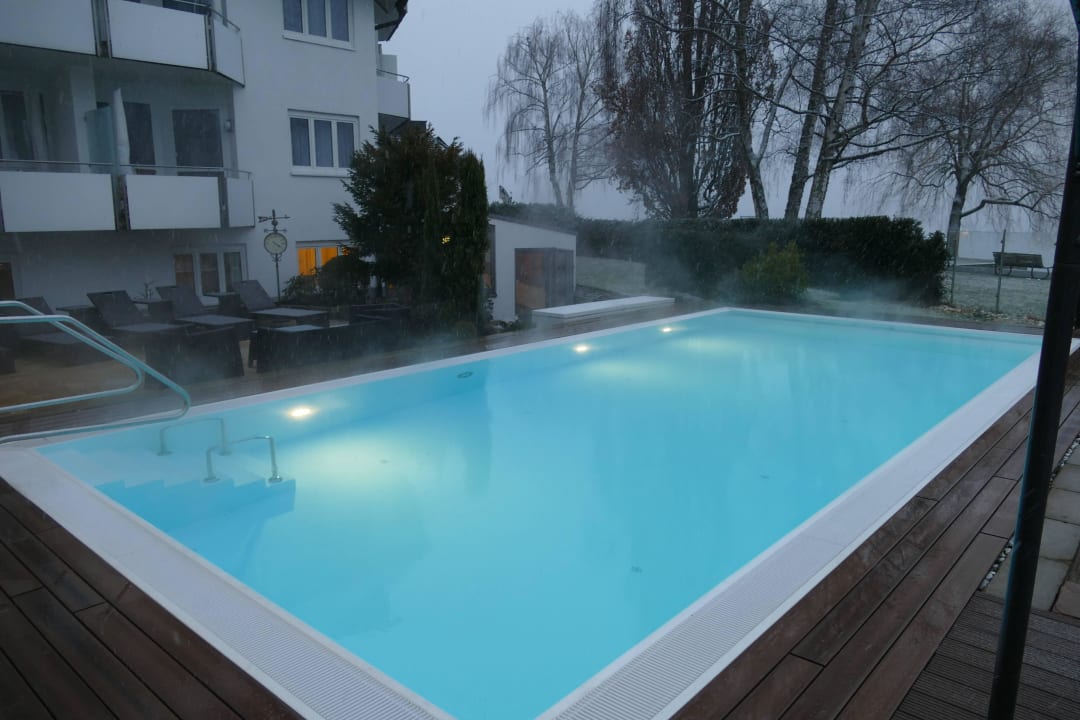 Pool Seehotel Adler