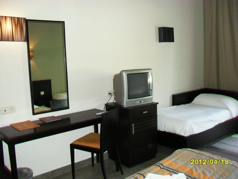 Sypialnia Nozha Beach Resort & Spa