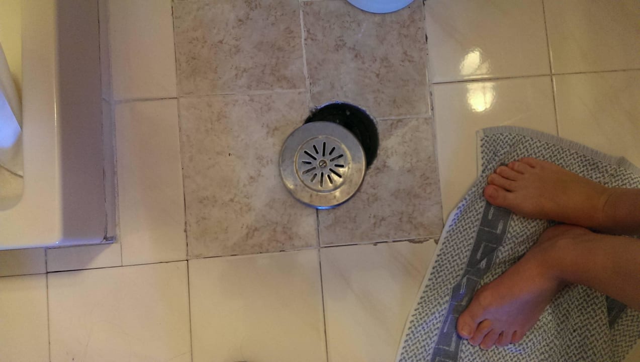 Bad Standardzimmer Hotel Golden Fox