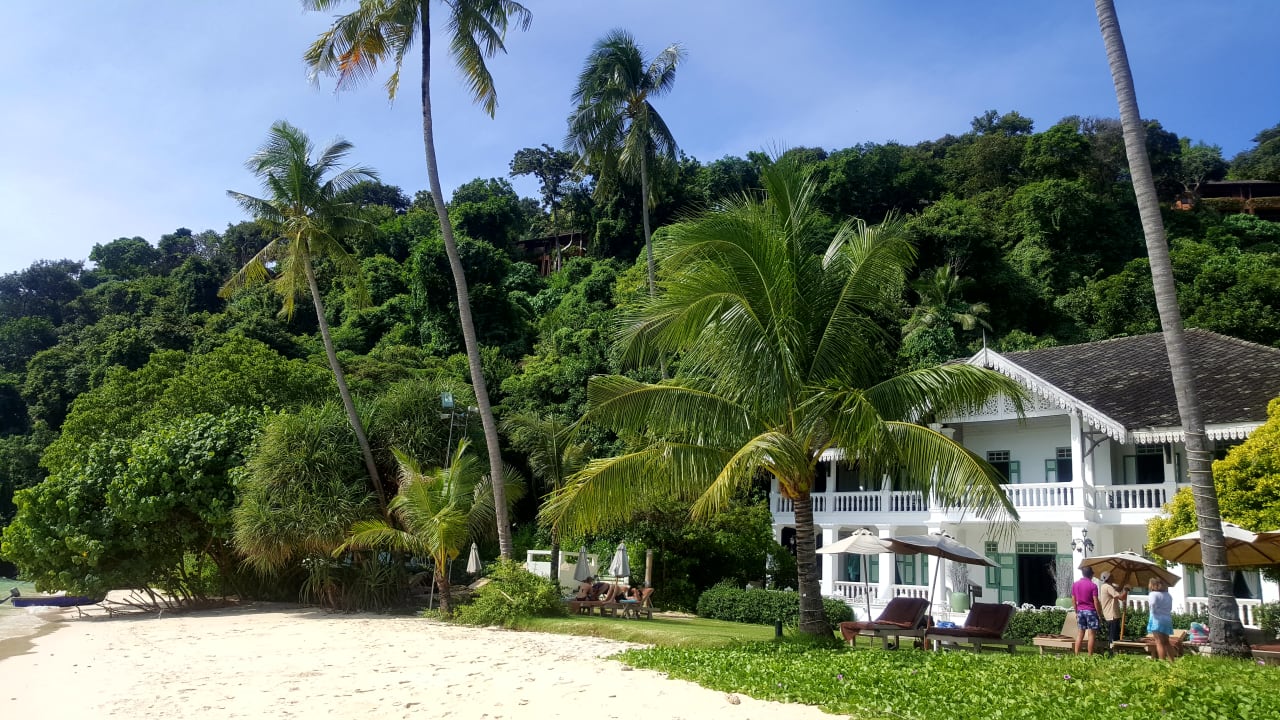 Strand Cape Panwa Hotel