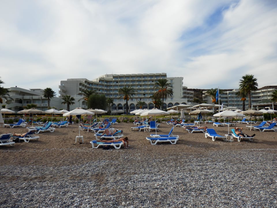 Strandsicht zum Hotel Rodos Palladium Leisure & Wellness