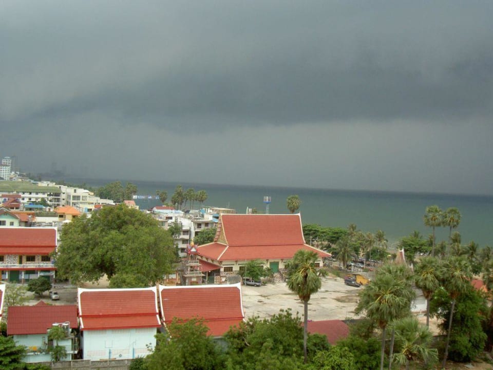 Blick vom Balkon Hotel Grand Jomtien Palace